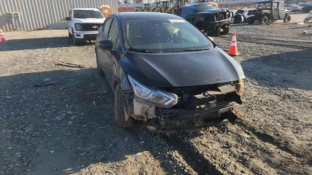 Nissan Versa 2020