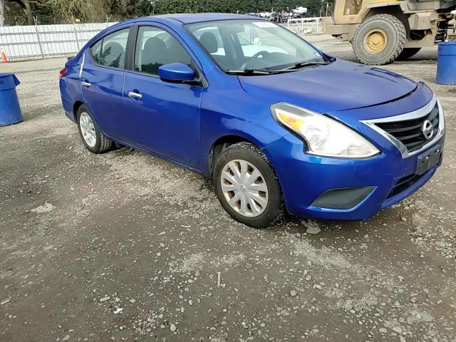 Nissan Versa 2016
