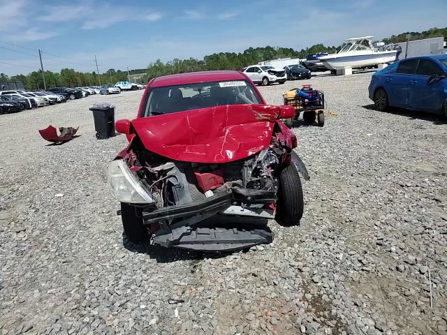 Nissan Versa 2011