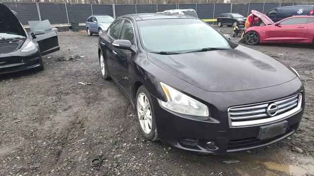 Nissan Maxima 2012