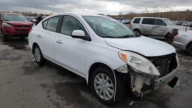 Nissan Versa 2012