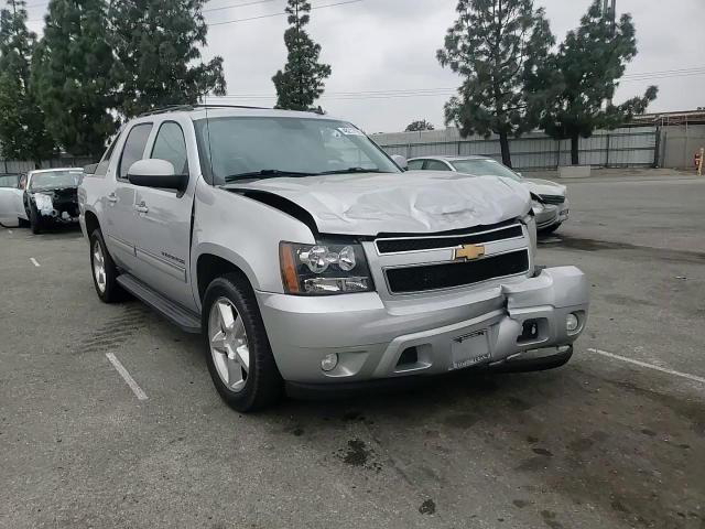 Chevrolet Avalanche 2011
