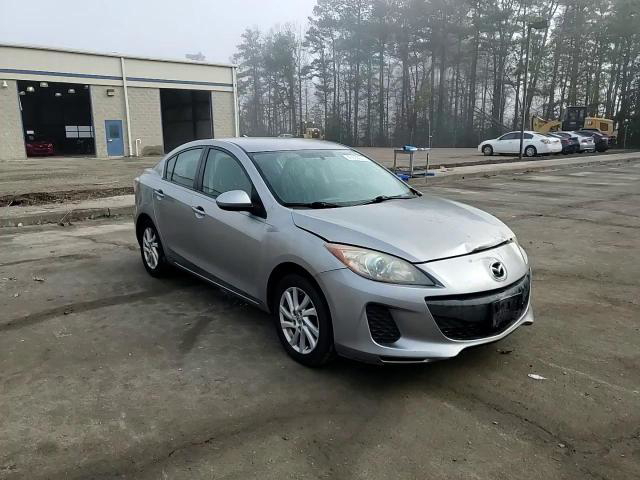 Mazda 3 2012