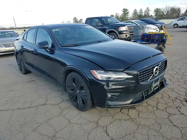 Volvo S60 2022