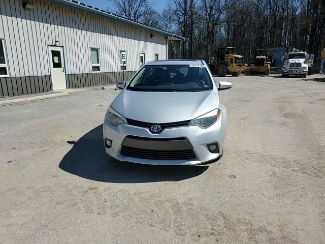Toyota Corolla 2015