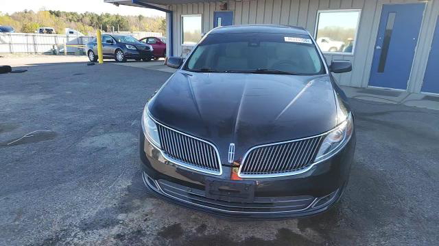 Lincoln MKS 2013