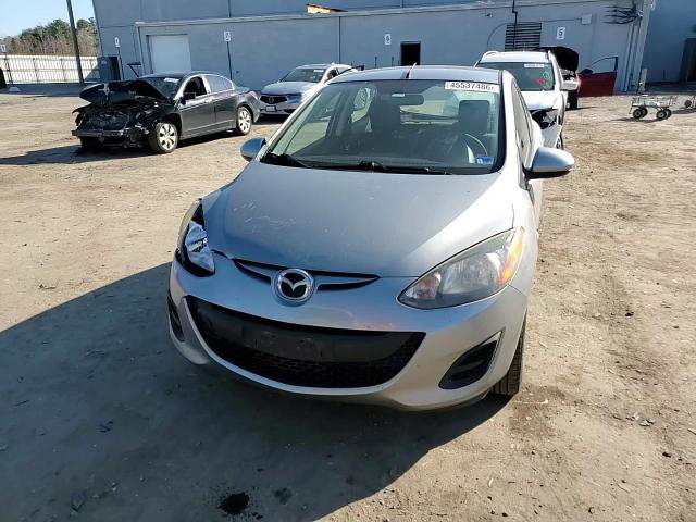 Mazda 2 2013