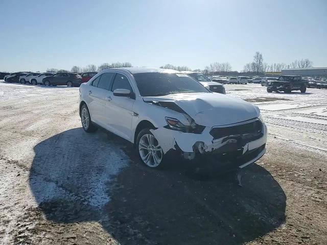 Ford Taurus 2016