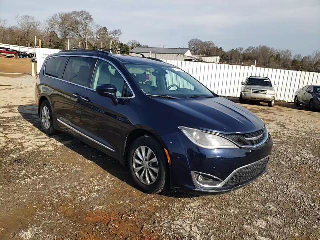 Chrysler Pacifica 2017