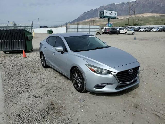 Mazda 3 2018