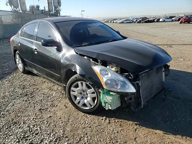 Nissan Altima 2012