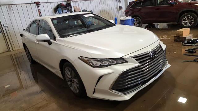 Toyota Avalon 2019