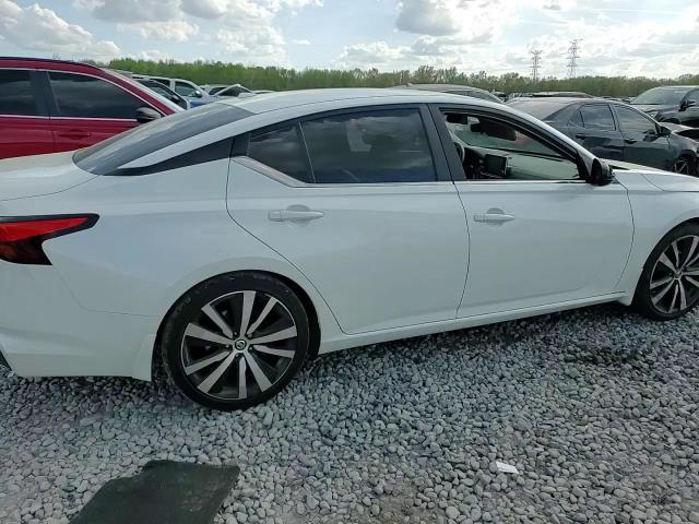 Nissan Altima 2020