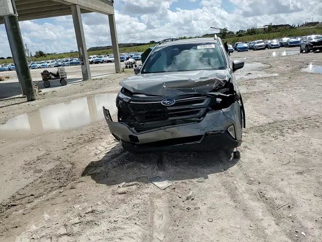 Subaru Forester 2025