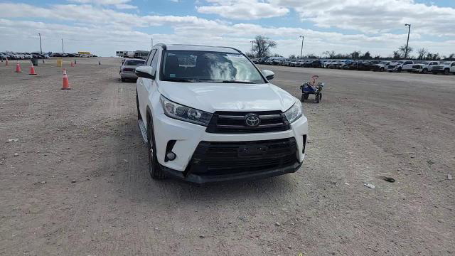 Toyota Highlander 2017