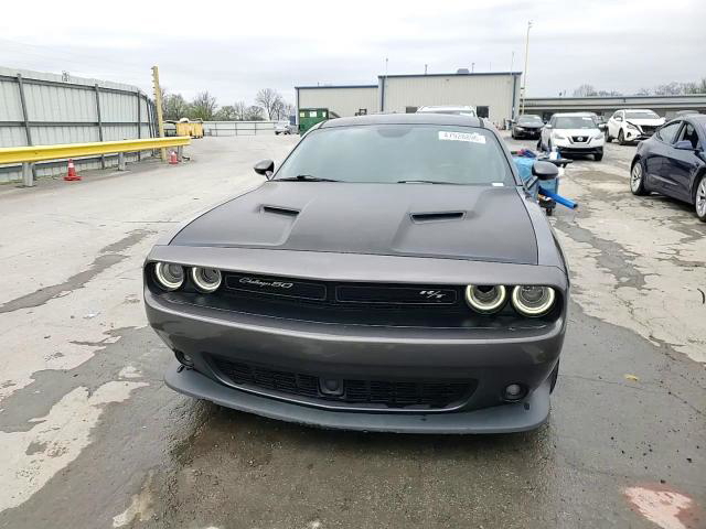 Dodge Challenger 2020