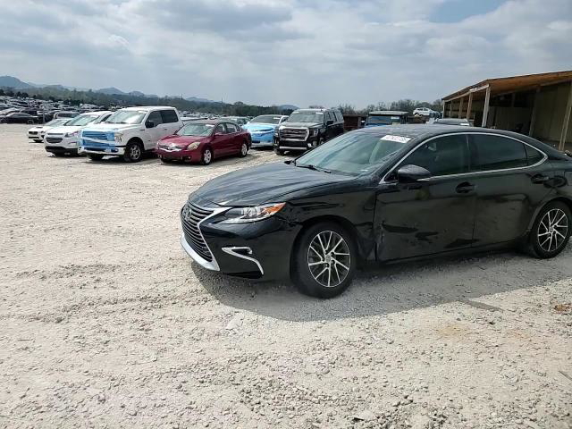 Lexus ES 2017