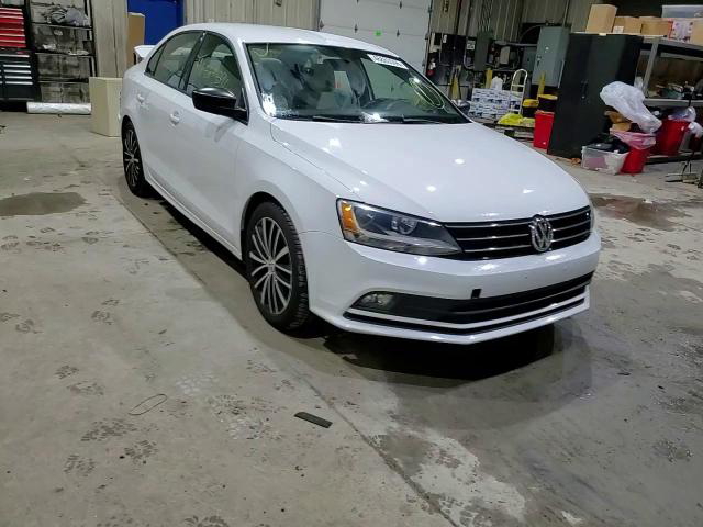 Volkswagen Jetta 2015