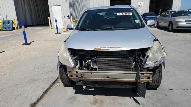 Nissan Versa 2014