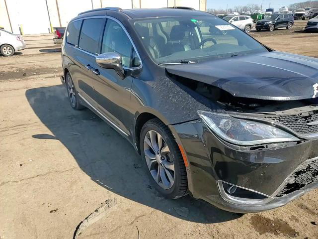 Chrysler Pacifica 2017
