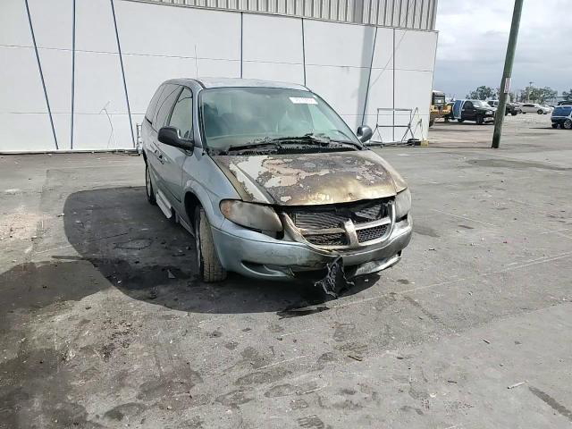 Dodge Caravan 2003