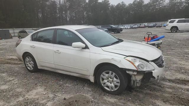 Nissan Altima 2010