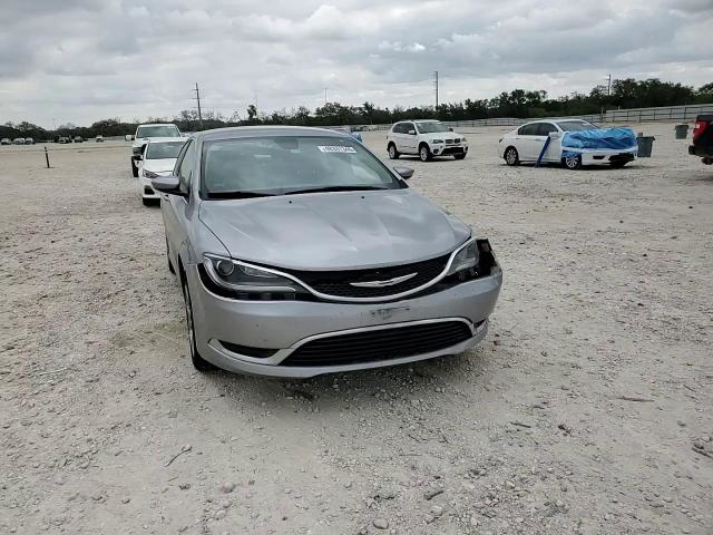 Chrysler 200 2016