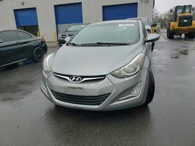 Hyundai Elantra 2015