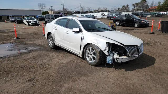 Lincoln MKS 2011