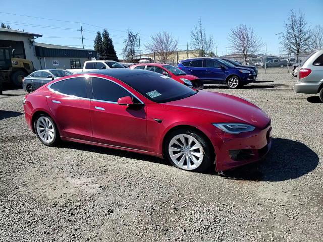 Tesla Model S 2018