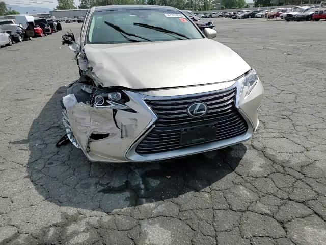 Lexus ES 2017