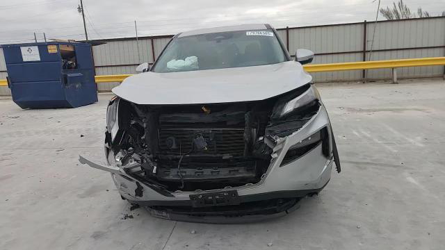 Nissan Rogue 2021