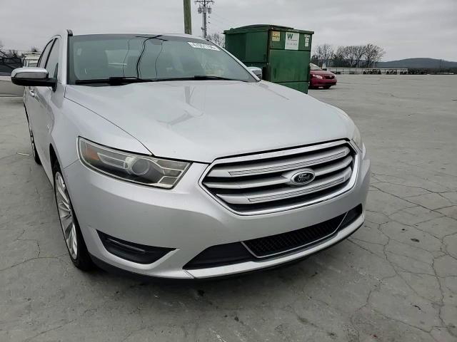 Ford Taurus 2015