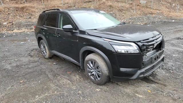 Nissan Pathfinder 2025