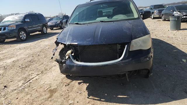 Chrysler Voyager 2013