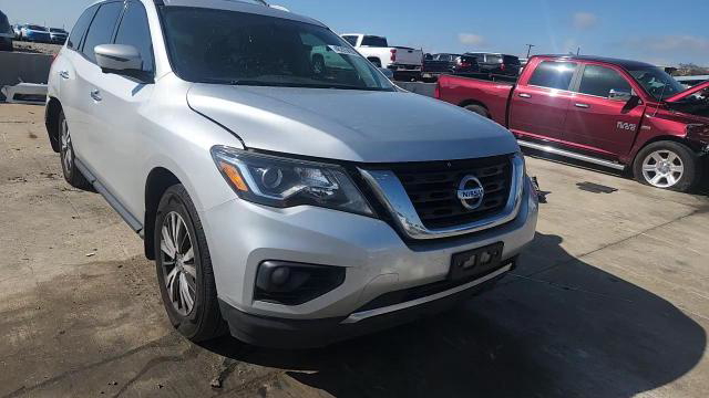 Nissan Pathfinder 2017