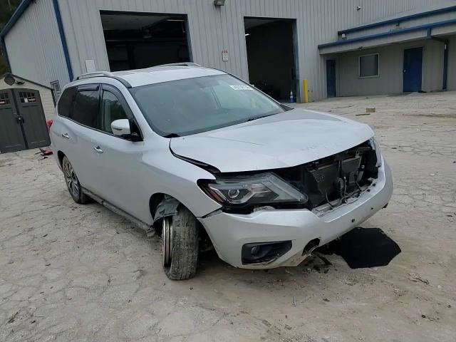 Nissan Pathfinder 2019