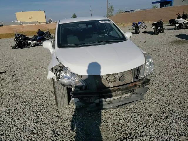 Nissan Versa 2012