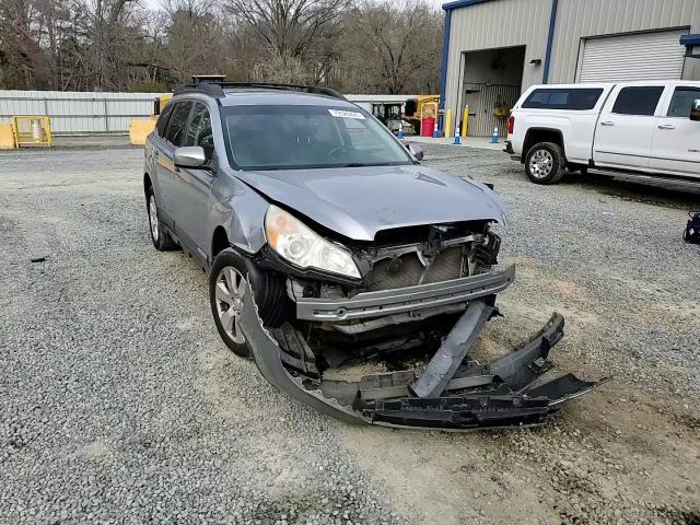 Subaru Outback 2011