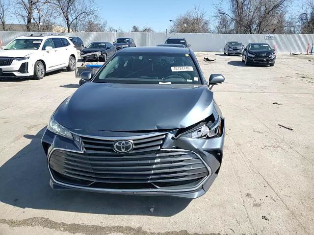 Toyota Avalon 2022