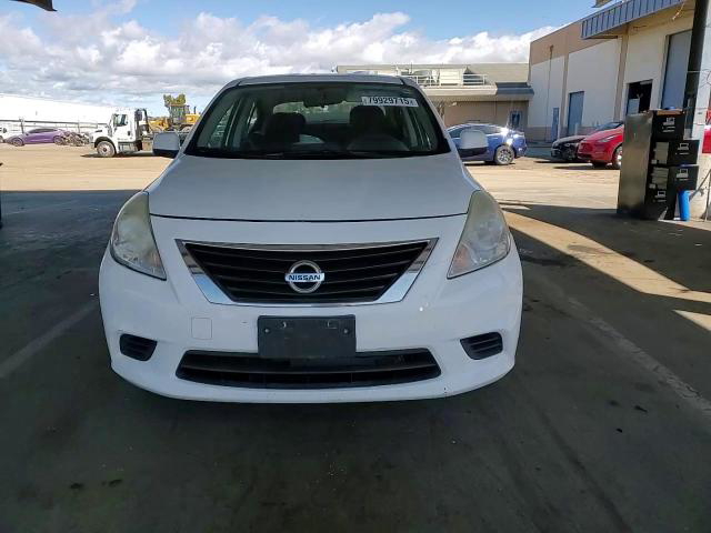 Nissan Versa 2014