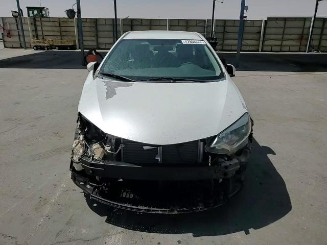 Toyota Corolla 2015