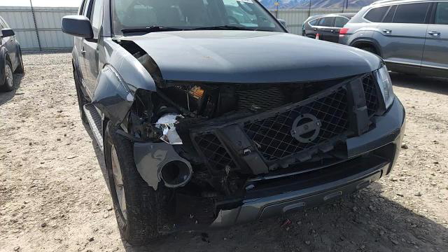 Nissan Pathfinder 2012