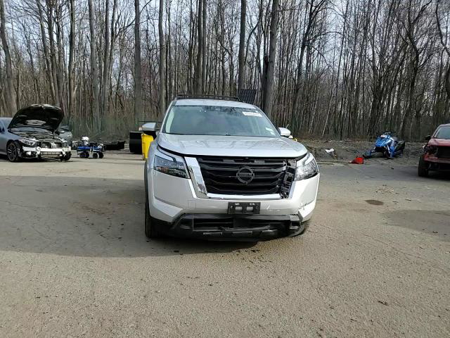 Nissan Pathfinder 2024