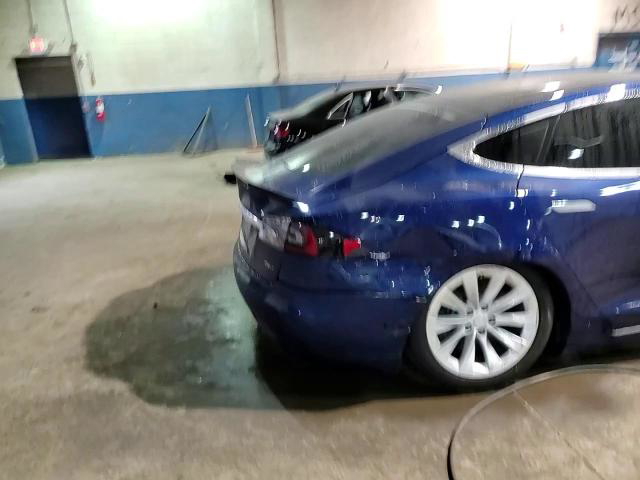 Tesla Model S 2017