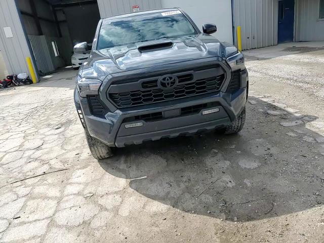 Toyota Tacoma 2024