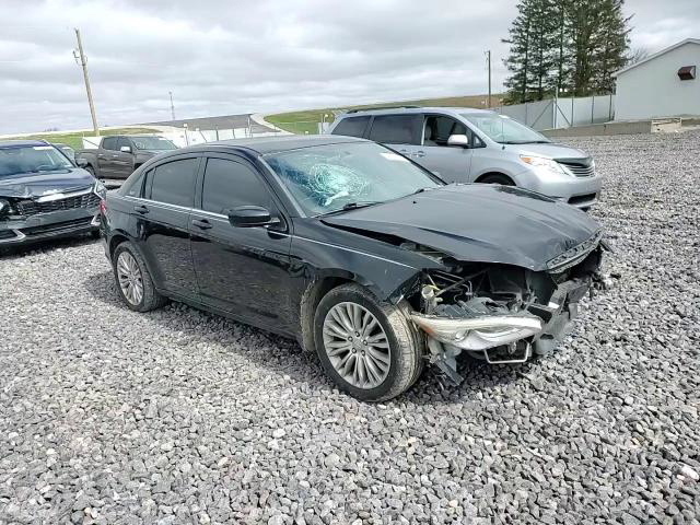 Chrysler 200 2012