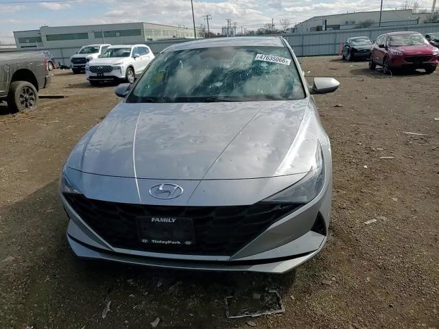 Hyundai Elantra 2021
