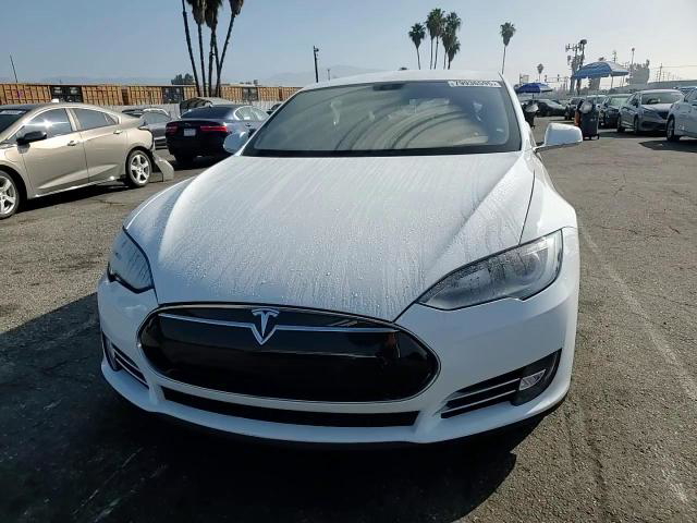 Tesla Model S 2013