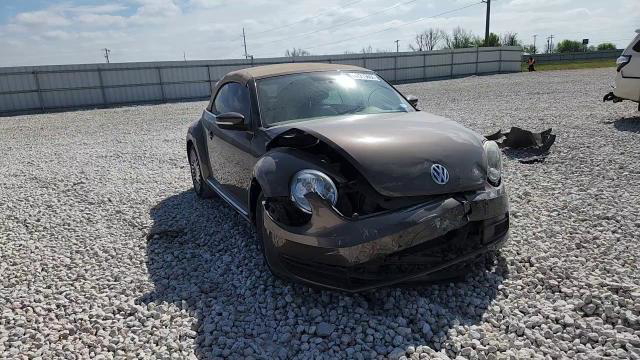 Volkswagen Beetle 2013